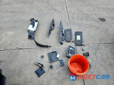 Zdjęcie 12 z 13 samochodu: 2020 CHEVROLET SILVERADO K1500 LTZ VIN:3GCUYGETXLG194431 - miniatura