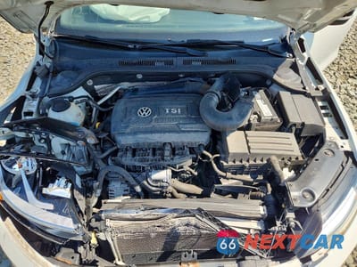 Zdjęcie 11 z 12 samochodu: 2018 VOLKSWAGEN JETTA SPORT VIN:3VWD17AJ8JM206550 - miniatura