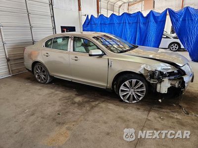 Czwarte zdjęcie samochodu z boku: 2010 LINCOLN MKS VIN:1LNHL9DR8AG602866 - miniatura