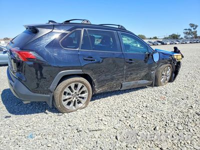 Trzecie zdjęcie samochodu z tyłu: 2023 TOYOTA RAV4 XLE PREMIUM VIN:2T3A1RFV0PW399037 - miniatura
