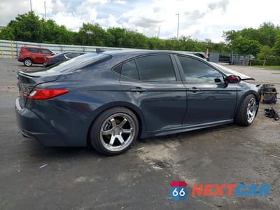 Trzecie zdjęcie samochodu z tyłu: 2026 TOYOTA CAMRY SE VIN:4T1DAACKXTU269259 - miniatura