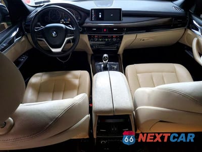 Zdjęcie 8 z 14 samochodu: 2018 BMW X5 XDRIVE35I VIN:5UXKR0C52J0X99690 - miniatura