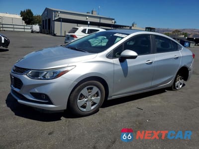 2017 CHEVROLET CRUZE LS 1G1BC5SM3H7184617 - główne zdjęcie licytacji z USA - miniatura