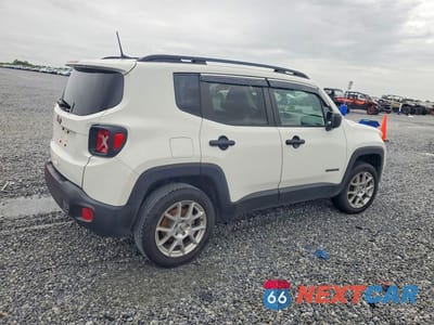 Trzecie zdjęcie samochodu z tyłu: 2023 JEEP RENEGADE LATITUDE VIN:ZACNJDB14PPP70381 - miniatura