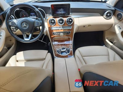 Zdjęcie 8 z 13 samochodu: 2017 MERCEDES-BENZ C 300 VIN:55SWF4JB1HU204222 - miniatura