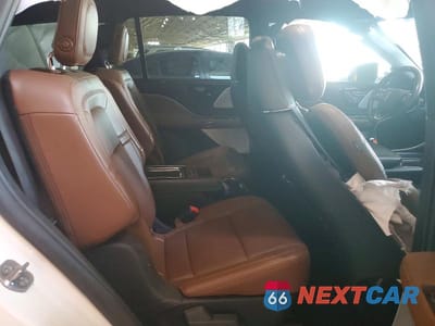 Zdjęcie 11 z 13 samochodu: 2020 LINCOLN AVIATOR RESERVE VIN:5LM5J7XC7LGL32632 - miniatura