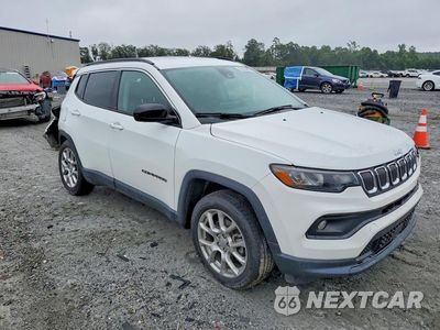 Czwarte zdjęcie samochodu z boku: 2022 JEEP COMPASS LATITUDE LUX VIN:3C4NJDFB4NT219069 - miniatura