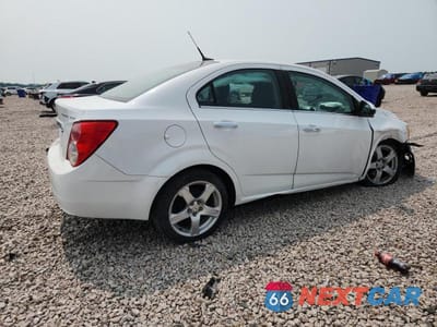 Trzecie zdjęcie samochodu z tyłu: 2012 CHEVROLET SONIC LTZ VIN:1G1JE5SH3C4154911 - miniatura