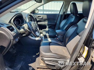 Zdjęcie 7 z 13 samochodu: 2019 JEEP COMPASS LATITUDE VIN:3C4NJDBB0KT689990 - miniatura