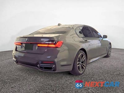 Czwarte zdjęcie samochodu z boku: 2020 BMW 740 XI VIN:WBA7T4C01LGF97132 - miniatura