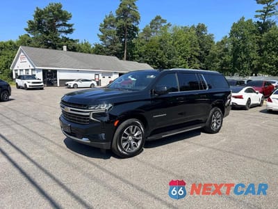 Drugie zdjęcie samochodu z przodu: 2022 CHEVROLET SUBURBAN K1500 LT VIN:1GNSKCKD3NR125511 - miniatura