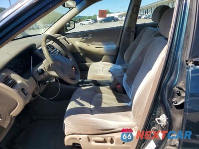 Zdjęcie 7 z 12 samochodu: 2000 HONDA ACCORD LX VIN:1HGCG1644YA046401 - miniatura