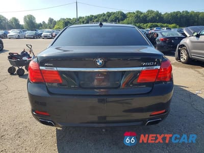 Zdjęcie 6 z 12 samochodu: 2010 BMW 750 I VIN:WBAKA8C55ACY35827 - miniatura
