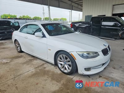 Czwarte zdjęcie samochodu z boku: 2012 BMW 328 I SULEV VIN:WBADW7C5XCE730048 - miniatura