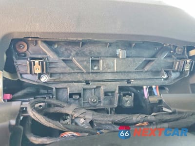 Zdjęcie 9 z 13 samochodu: 2023 BMW I4 EDRIVE 40 VIN:WBY73AW05PFR11157 - miniatura