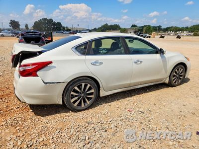 Trzecie zdjęcie samochodu z tyłu: 2017 NISSAN ALTIMA 2.5 SL VIN:1N4AL3AP0HC470733 - miniatura