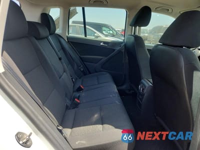 Zdjęcie 10 z 13 samochodu: 2018 VOLKSWAGEN TIGUAN LIMITED VIN:WVGBV7AX5JK005078 - miniatura