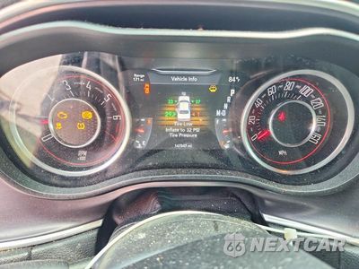 Zdjęcie 9 z 12 samochodu: 2015 DODGE CHALLENGER SXT VIN:2C3CDZAG5FH708061 - miniatura