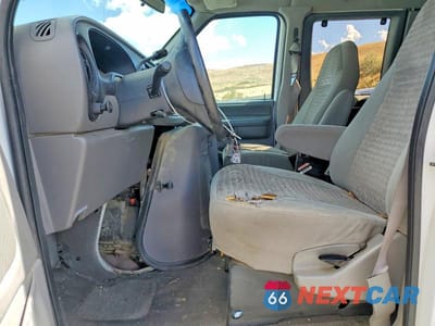 Zdjęcie 7 z 13 samochodu: 2000 FORD ECONOLINE E350 SUPER DUTY WAGON VIN:1FBSS31S4YHA71224 - miniatura