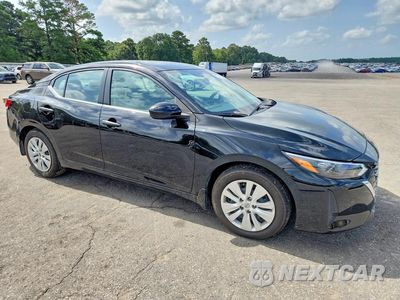 Czwarte zdjęcie samochodu z boku: 2025 NISSAN SENTRA S VIN:3N1AB8BV2SY260336 - miniatura