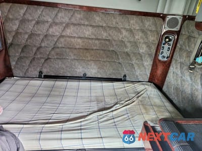 Zdjęcie 10 z 14 samochodu: 2016 FREIGHTLINER CONVENTIONAL COLUMBIA VIN:3ALXA7CG3GDHR6457 - miniatura