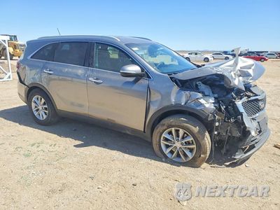 Czwarte zdjęcie samochodu z boku: 2017 KIA SORENTO LX VIN:5XYPG4A31HG217623 - miniatura