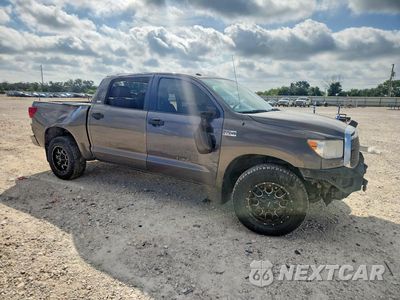 Czwarte zdjęcie samochodu z boku: 2012 TOYOTA TUNDRA CREWMAX SR5 VIN:5TFEY5F16CX123518 - miniatura