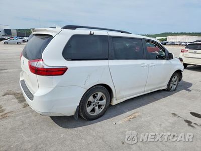 Trzecie zdjęcie samochodu z tyłu: 2020 TOYOTA SIENNA LE VIN:5TDKZ3DC2LS079905 - miniatura