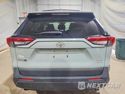 Zdjęcie 6 z 13 samochodu: 2020 TOYOTA RAV4 XLE PREMIUM VIN:JTMA1RFV1LD061864 - miniatura