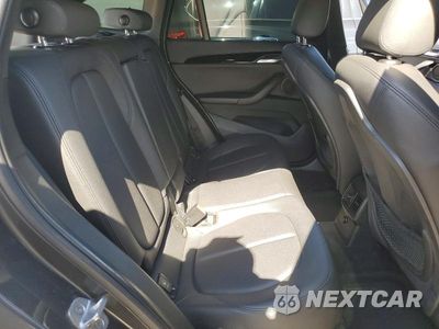 Zdjęcie 10 z 12 samochodu: 2018 BMW X1 SDRIVE28I VIN:WBXHU7C38J5H43232 - miniatura