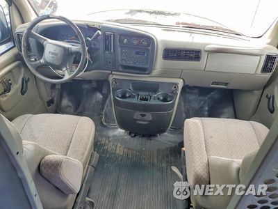 Zdjęcie 8 z 13 samochodu: 2001 GMC SAVANA 1500 DELIVERY VAN VIN:1GTFG15W411142758 - miniatura