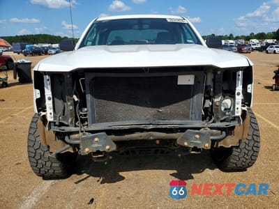 Piąte zdjęcie samochodu w środku: 2019 CHEVROLET SILVERADO LD C1500 VIN:2GCRCNEC5K1186897 - miniatura