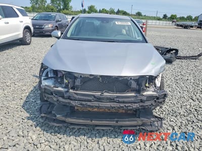 Piąte zdjęcie samochodu w środku: 2023 TOYOTA CAMRY XLE VIN:4T1F11AKXPU725178 - miniatura