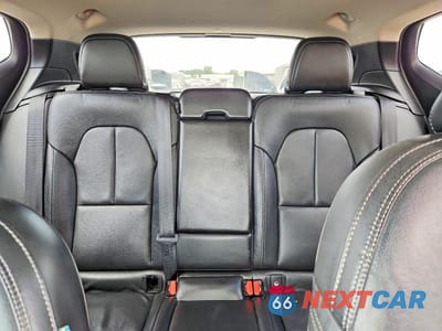 Zdjęcie 10 z 14 samochodu: 2020 VOLVO XC40 T5 MOMENTUM VIN:YV4162UK3L2298866 - miniatura