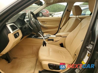 Zdjęcie 7 z 12 samochodu: 2013 BMW 328 XI VIN:WBA3B3C56DJ810665 - miniatura