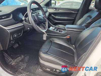 Zdjęcie 7 z 13 samochodu: 2024 JEEP GRAND CHEROKEE LIMITED VIN:1C4RJHBG6RC168928 - miniatura