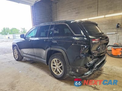 Drugie zdjęcie samochodu z przodu: 2025 JEEP GRAND CHEROKEE LAREDO VIN:1C4RJHAG5SC320821 - miniatura