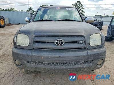 Piąte zdjęcie samochodu w środku: 2005 TOYOTA TUNDRA DOUBLE CAB SR5 VIN:5TBDT44135S481975 - miniatura