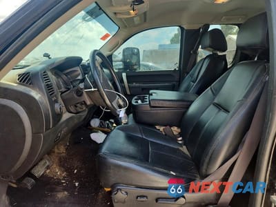Zdjęcie 7 z 12 samochodu: 2013 CHEVROLET SILVERADO K2500 HEAVY DUTY LT VIN:1GC2KXCG1DZ192809 - miniatura