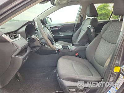 Zdjęcie 7 z 14 samochodu: 2021 TOYOTA RAV4 XLE VIN:2T3P1RFV6MW183439 - miniatura