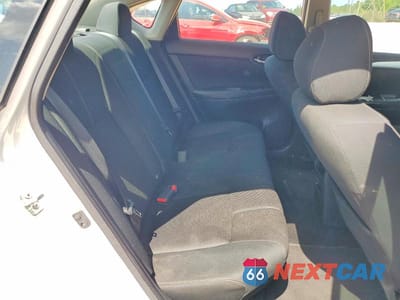 Zdjęcie 10 z 12 samochodu: 2018 NISSAN SENTRA S VIN:3N1AB7AP2JY328713 - miniatura