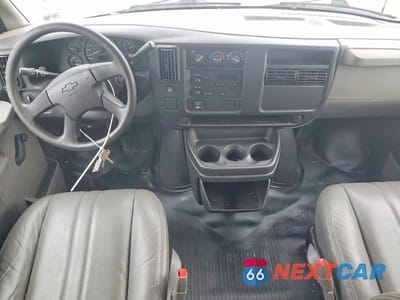 Zdjęcie 8 z 13 samochodu: 2006 CHEVROLET EXPRESS 3500 DELIVERY VAN VIN:1GCHG35U161267209 - miniatura