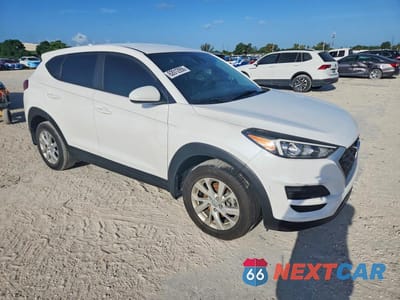 Czwarte zdjęcie samochodu z boku: 2020 HYUNDAI TUCSON SE VIN:KM8J23A47LU140203 - miniatura