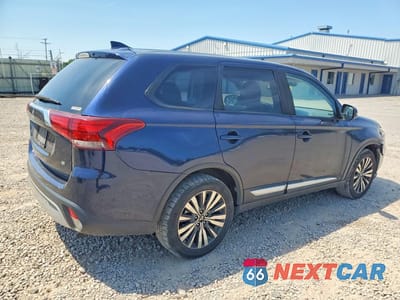Trzecie zdjęcie samochodu z tyłu: 2020 MITSUBISHI OUTLANDER SE VIN:JA4AZ3A33LZ010181 - miniatura