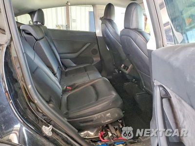Zdjęcie 11 z 14 samochodu: 2022 TESLA MODEL Y VIN:7SAYGAEE3NF468745 - miniatura