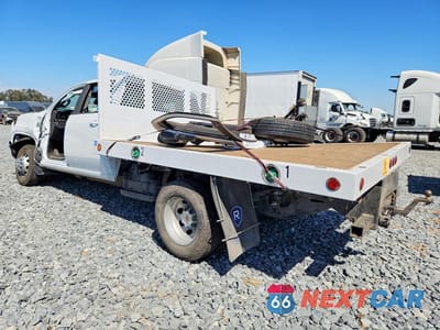 Drugie zdjęcie samochodu z przodu: 2025 CHEVROLET SILVERADO K3500 LT VIN:1GB4KTEY4SF267934 - miniatura