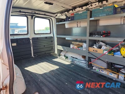 Zdjęcie 11 z 13 samochodu: 2017 GMC SAVANA G2500 VIN:1GTW7AFF4H1909520 - miniatura
