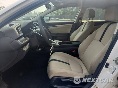 Zdjęcie 7 z 12 samochodu: 2019 HONDA CIVIC LX VIN:2HGFC2F66KH557617 - miniatura