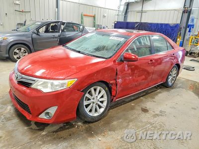 2014 TOYOTA CAMRY XLE 4T4BF1FKXER385526 - główne zdjęcie licytacji z USA - miniatura
