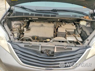 Zdjęcie 12 z 13 samochodu: 2011 TOYOTA SIENNA LE VIN:5TDKK3DC2BS126241 - miniatura